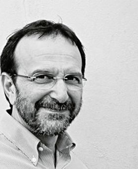 Headshot of Vincent Racaniello.