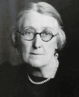 Headshot of Marjory Stephenson.