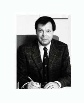 Headshot of Sir Howard Dalton